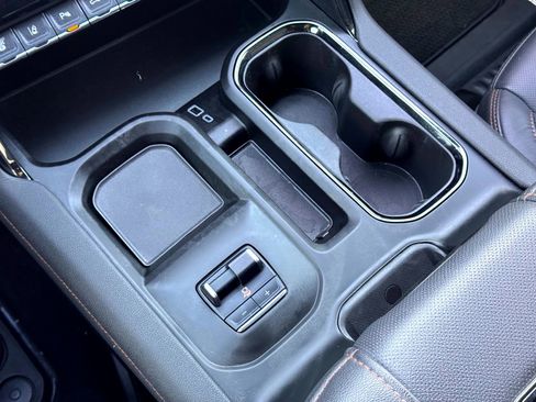 Used 2024 GMC Sierra 2500 AT4 w/ AT4 Premium Plus Package image 29