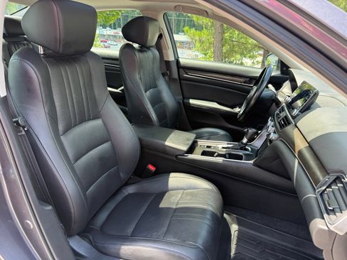 Used 2022 Honda Accord EX-L image 38