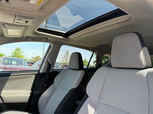 Used 2018 Toyota RAV4 XLE w/ Plus Extra Value Package AWD/4WD image 10