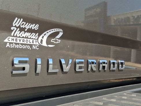 Used 2015 Chevrolet Silverado 1500 LTZ Z71 AWD/4WD image 31