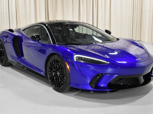 New 2025 McLaren GTS RWD image 3