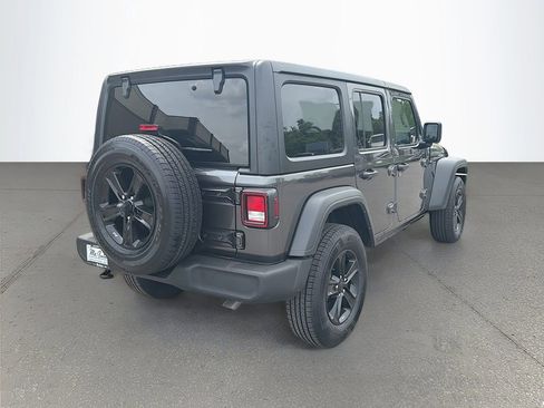 Used 2022 Jeep Wrangler Unlimited Sport AWD/4WD image 4