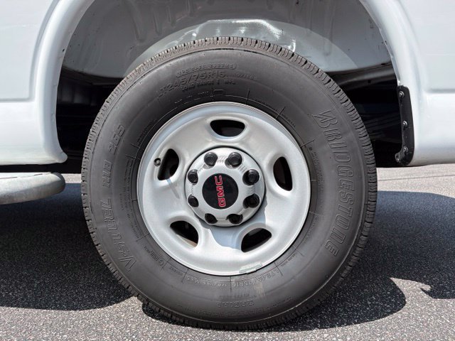 Used 2025 GMC Savana 2500 w/ Driver Convenience Package RWD image 19