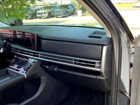 Used 2026 Hyundai Santa Fe SEL image 18