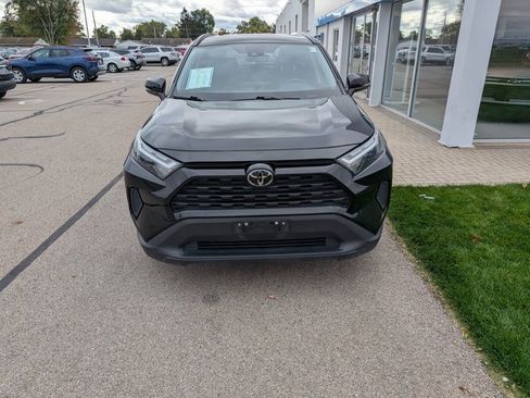 Used 2023 Toyota RAV4 XLE image 2