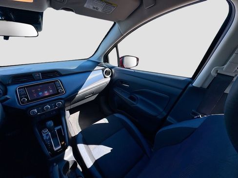Used 2025 Nissan Versa SV image 25