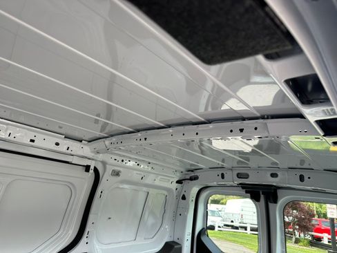 Used 2022 Ford Transit Connect XLT FWD image 23