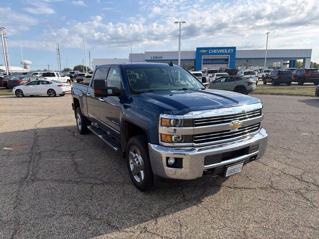 Used 2015 Chevrolet Silverado 2500 LT w/ LT Convenience Package AWD/4WD image 2