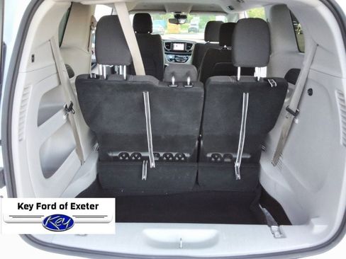 Used 2023 Chrysler Voyager LX FWD image 27