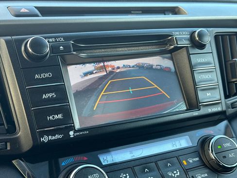 Used 2016 Toyota RAV4 XLE image 20