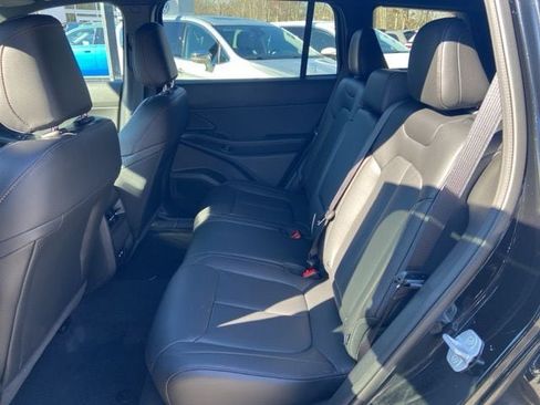 Certified 2026 Jeep Cherokee Limited AWD/4WD image 12