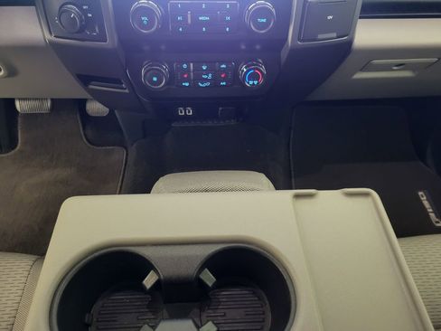 Used 2020 Ford F150 XLT w/ Equipment Group 302A Luxury image 29