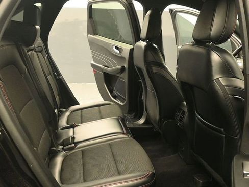Used 2023 Ford Escape ST-Line AWD/4WD image 16