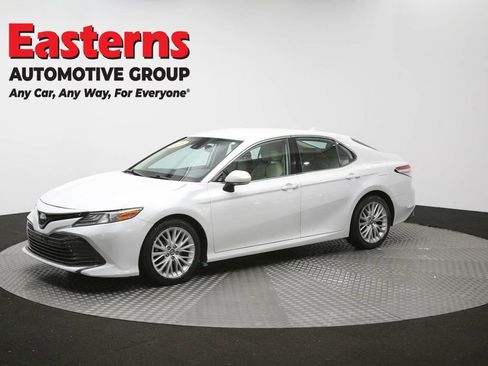 Used 2019 Toyota Camry XLE w/ Carpet Mat Package FWD image 58
