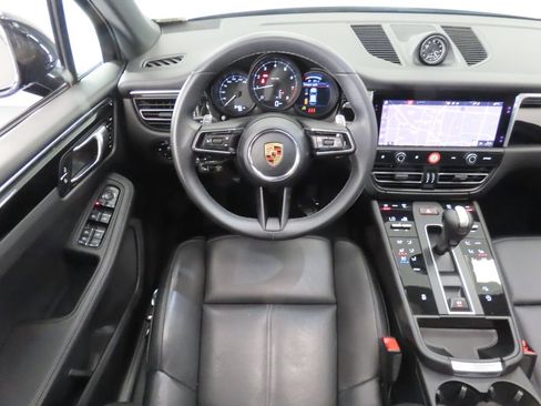 Certified 2026 Porsche Macan AWD/4WD image 16