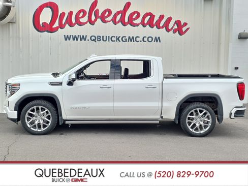 Used 2022 GMC Sierra 1500 Denali Ultimate AWD/4WD image 5