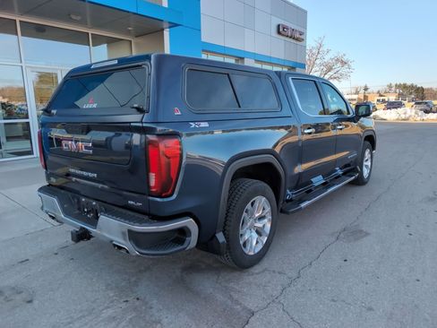 Used 2022 GMC Sierra 1500 SLT w/ SLT Premium Package image 8
