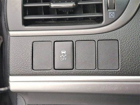 Used 2013 Toyota Camry SE image 21