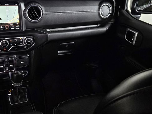 Used 2023 Jeep Wrangler Unlimited Sahara w/ Cold Weather Group image 10