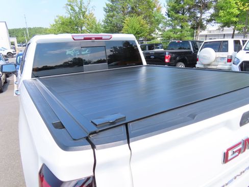 Used 2019 GMC Sierra 1500 Denali w/ Denali Ultimate Package AWD/4WD image 12