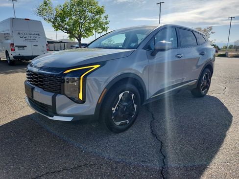 Used 2026 Kia Sportage S image 1