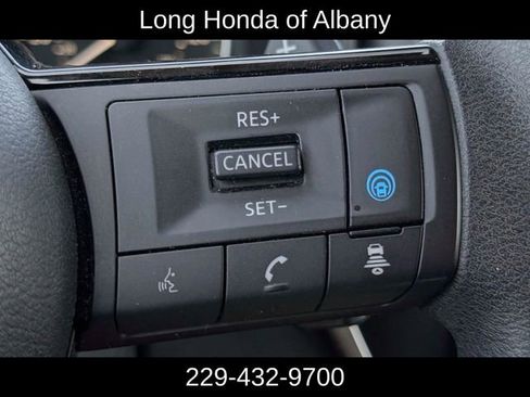 Used 2023 Nissan Rogue SV AWD/4WD image 23