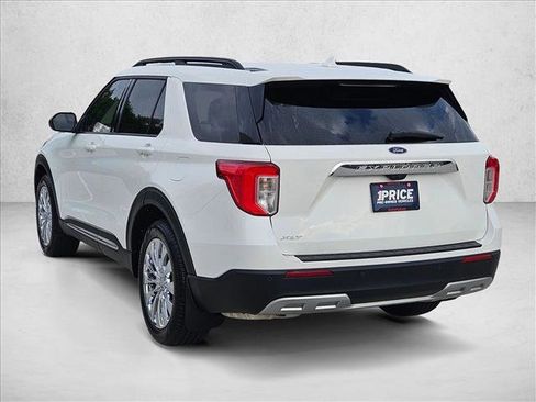 Used 2023 Ford Explorer XLT w/ Equipment Group 202A RWD image 8