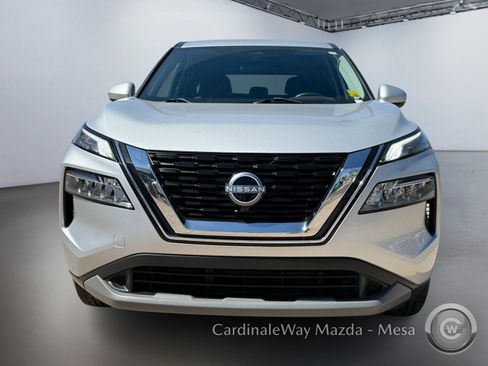 Used 2023 Nissan Rogue SV image 5