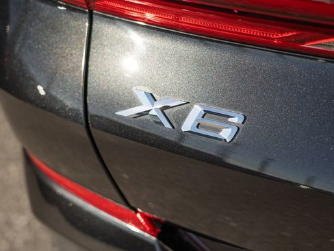 Used 2025 BMW X6 xDrive40i w/ Climate Comfort Package image 6