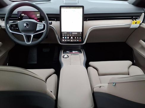 New 2026 Volvo EX90 Plus image 12