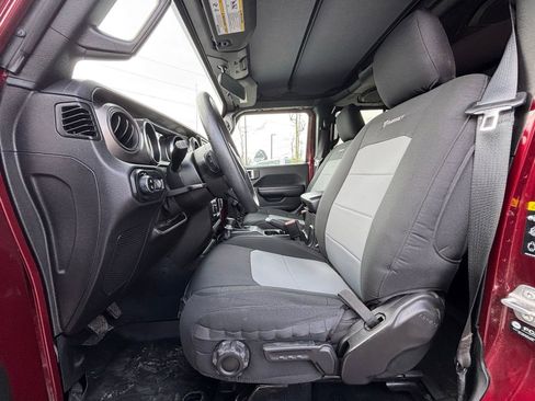 Used 2021 Jeep Gladiator Sport AWD/4WD image 12