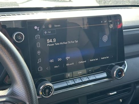 Certified 2023 Chevrolet Colorado W/T image 9