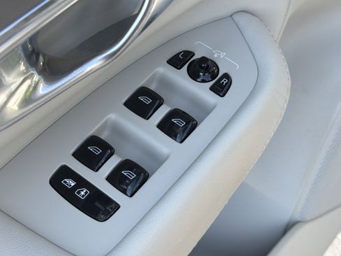 Certified 2023 Volvo XC90 B5 Core w/ Protection Package Premier image 52