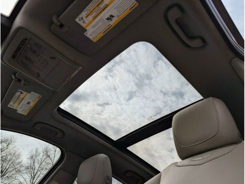 Used 2020 Cadillac XT4 Premium Luxury w/ Driver Awareness Package image 17