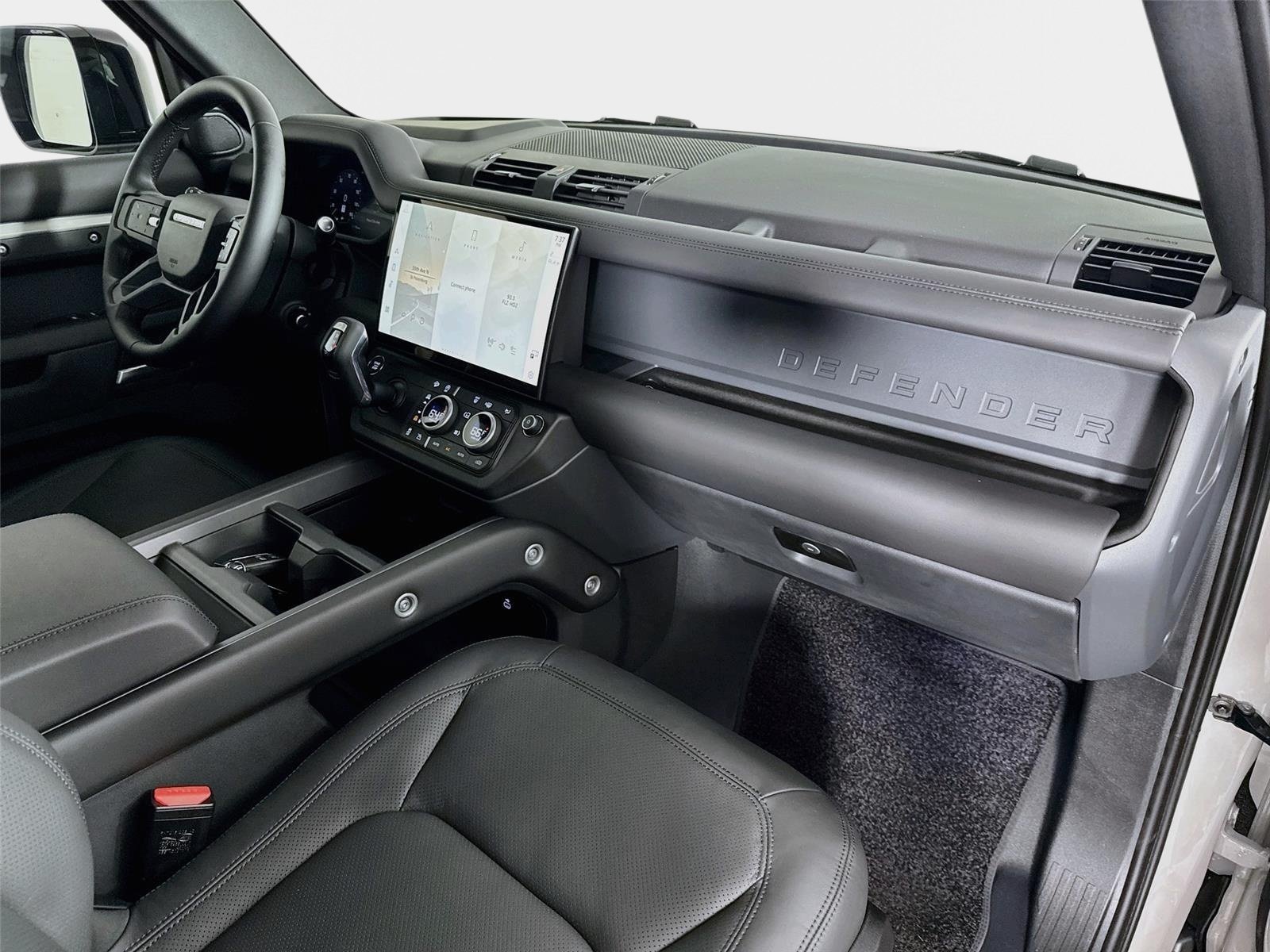 New 2026 Land Rover Defender 110 X-Dynamic SE AWD/4WD image 31