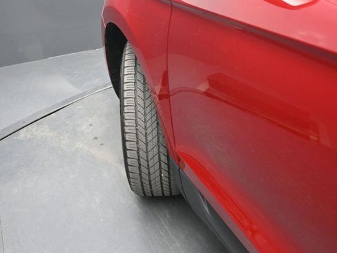 Used 2022 Ford Edge SEL w/ Convenience Package image 5