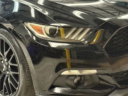Used 2016 Ford Mustang Coupe image 9