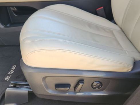 Used 2023 INFINITI QX60 Luxe w/ Vision Package FWD image 18