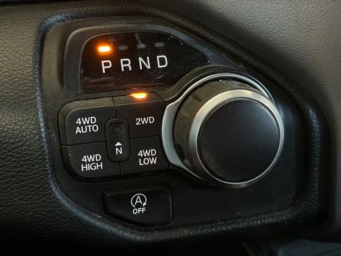 Used 2019 RAM 1500 Big Horn image 17