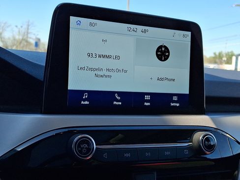 Certified 2022 Ford Escape SE w/ SE Sport Appearance Package image 21