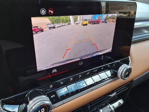 New 2025 GMC Canyon AT4 w/ Nightfall Edition AWD/4WD image 11