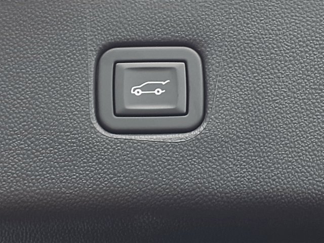 New 2026 Chevrolet Blazer LT w/ Convenience Package FWD image 17