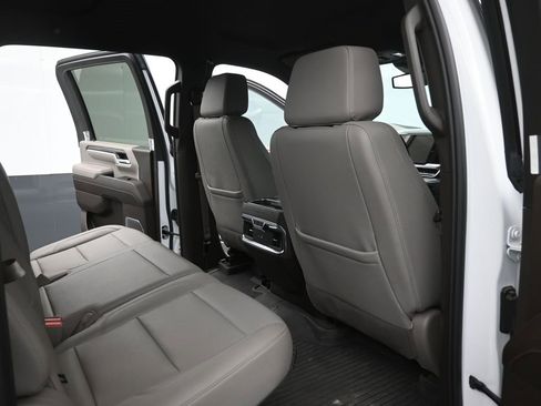 Used 2025 Chevrolet Silverado 3500 LTZ w/ LTZ Convenience Package image 12