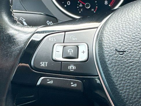 Used 2021 Volkswagen Tiguan SE R-Line AWD/4WD image 10