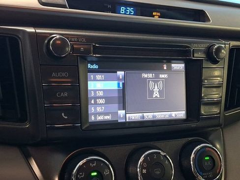 Used 2015 Toyota RAV4 LE AWD/4WD image 17