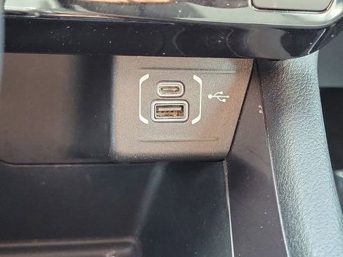 Used 2022 Jeep Compass Latitude image 10