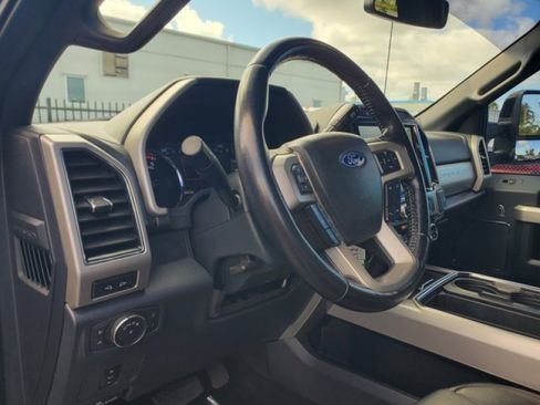 Certified 2022 Ford F250 Lariat image 9