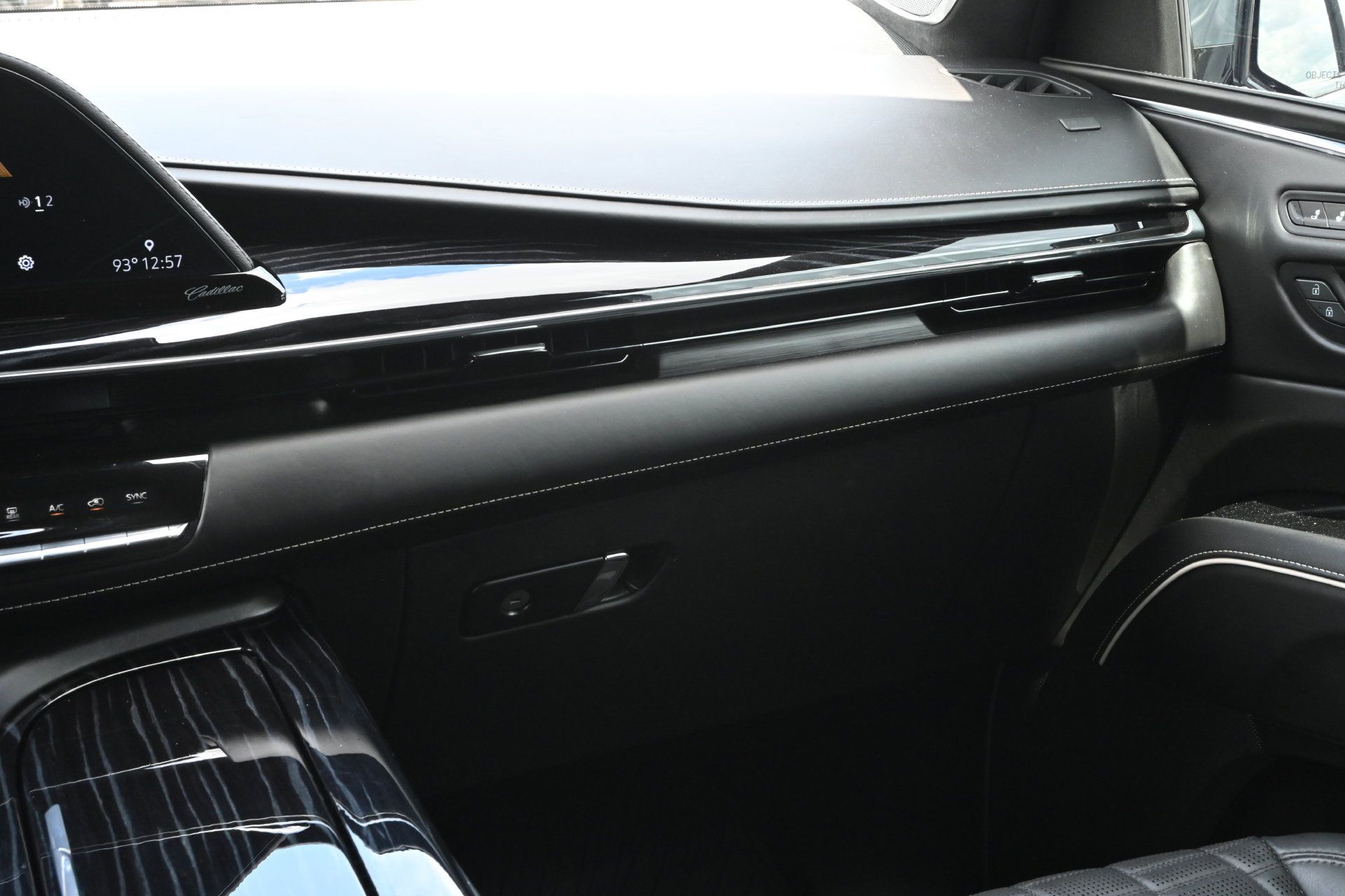 Certified 2023 Cadillac Escalade V AWD/4WD image 8