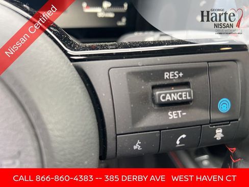 Certified 2025 Nissan Kicks SR image 39