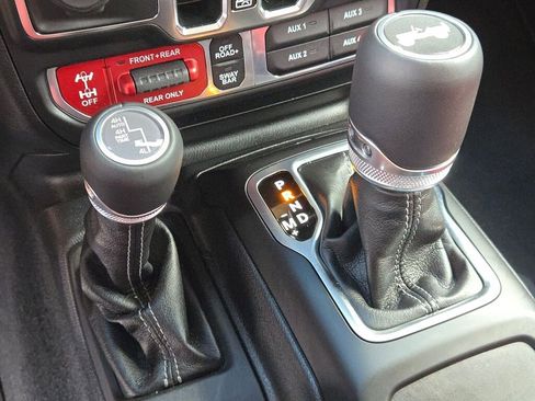 Used 2024 Jeep Wrangler Unlimited Rubicon 392 AWD/4WD image 25